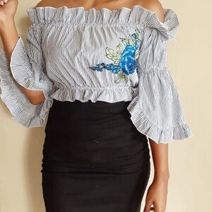 HWA Striped Crop Top Off the Shoulder Blouse Size Large Blue